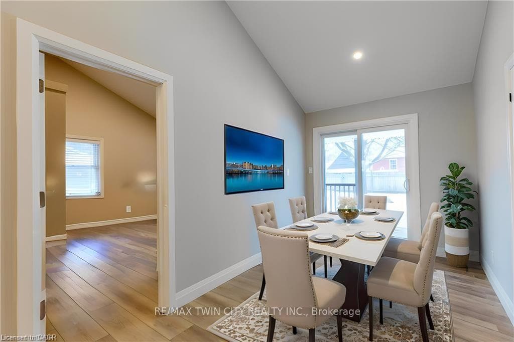 34 Close Avenue photo 25