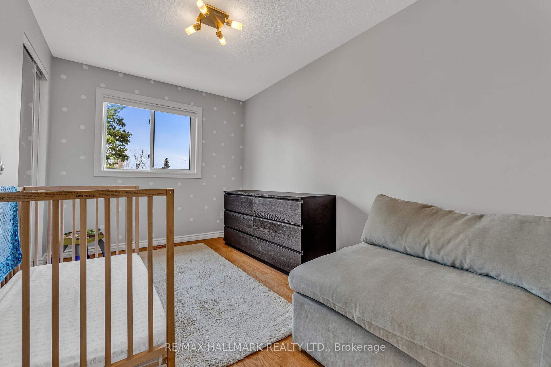 172 Martindale Crescent photo 17