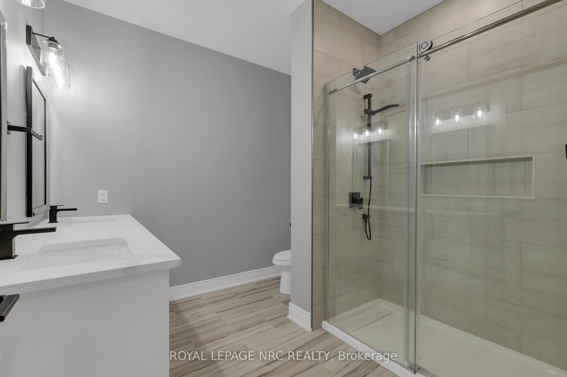 265 Lancaster Drive photo 16