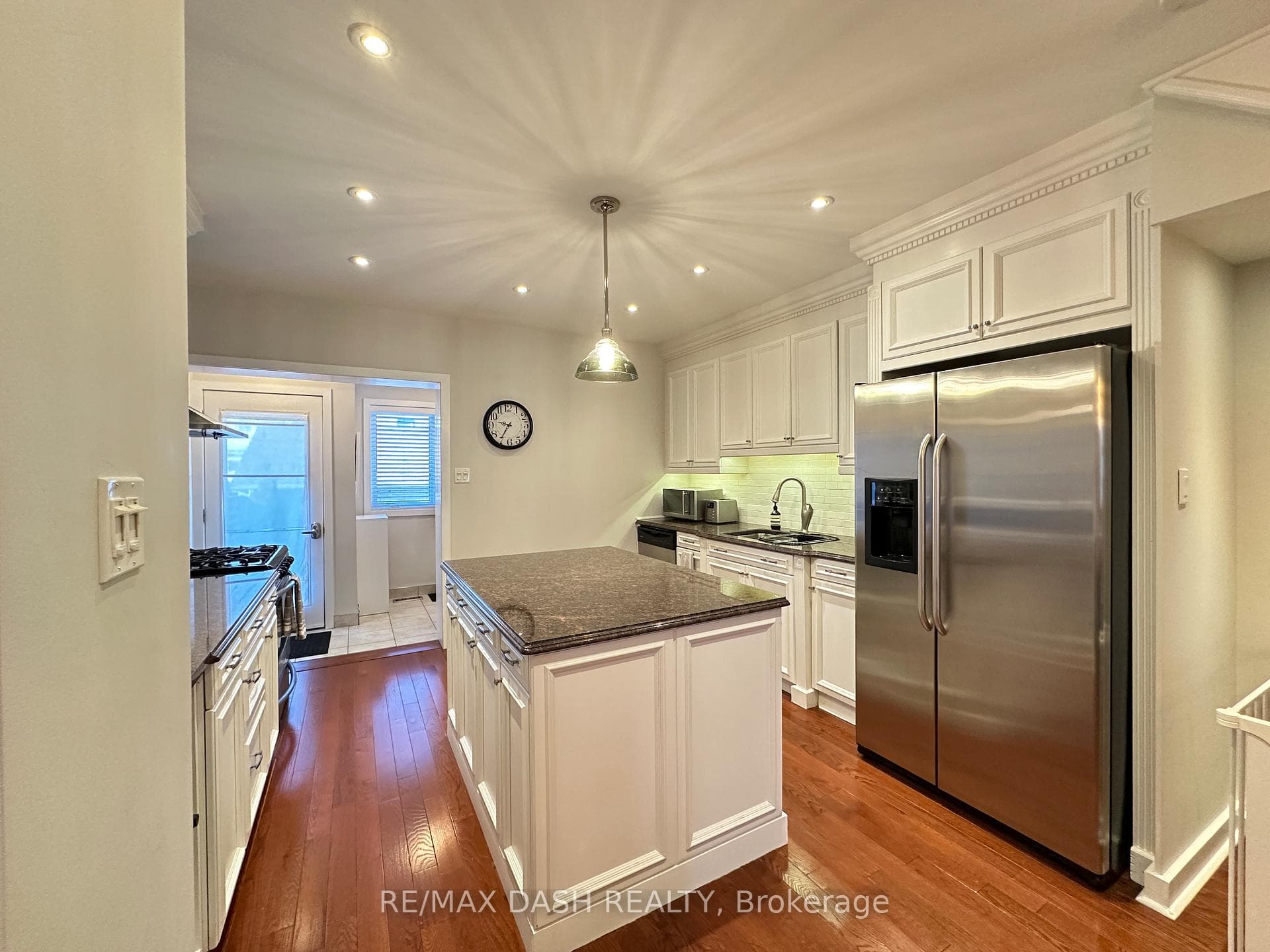 24 Berkshire Avenue photo 9