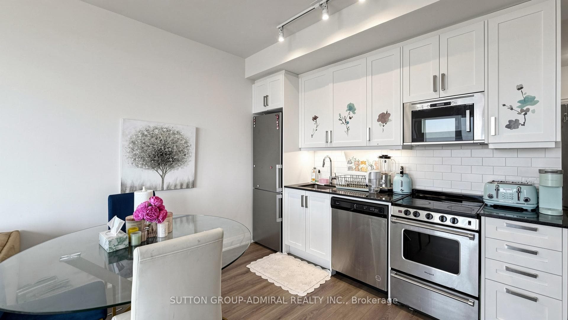 20 Gatineau Drive Unit 1708E photo 8