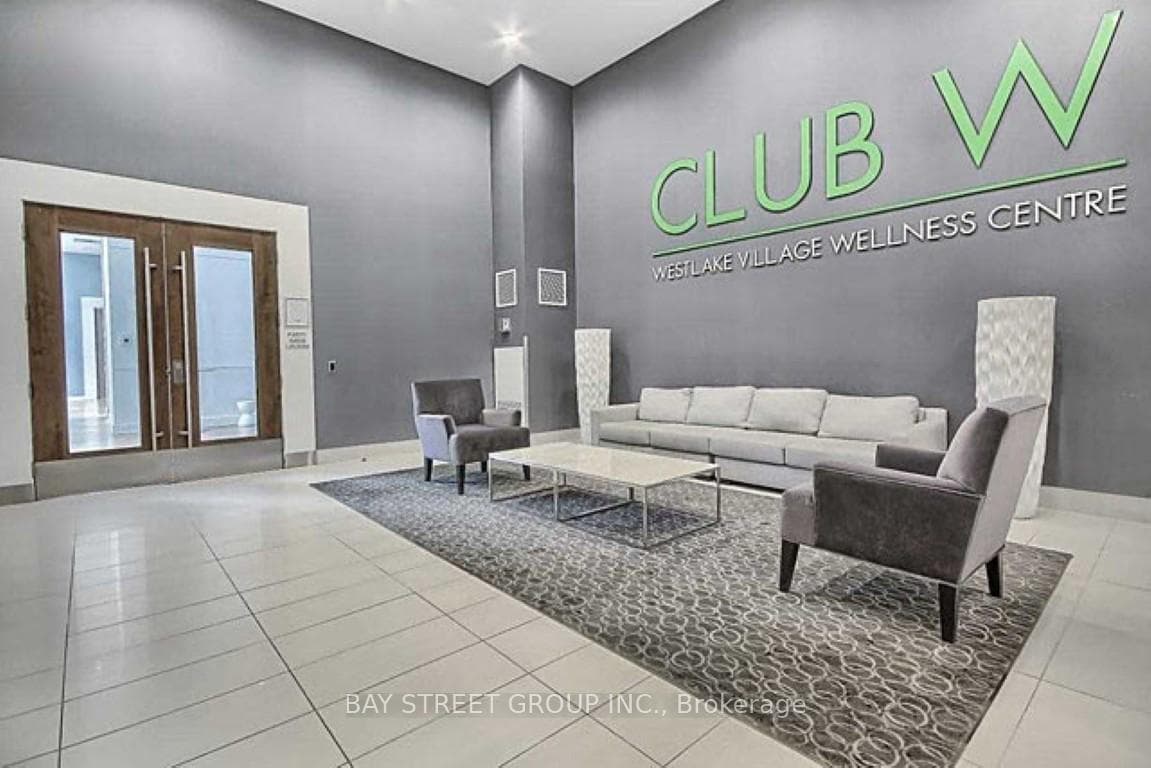 2200 Lakeshore Boulevard Unit 718 photo 11