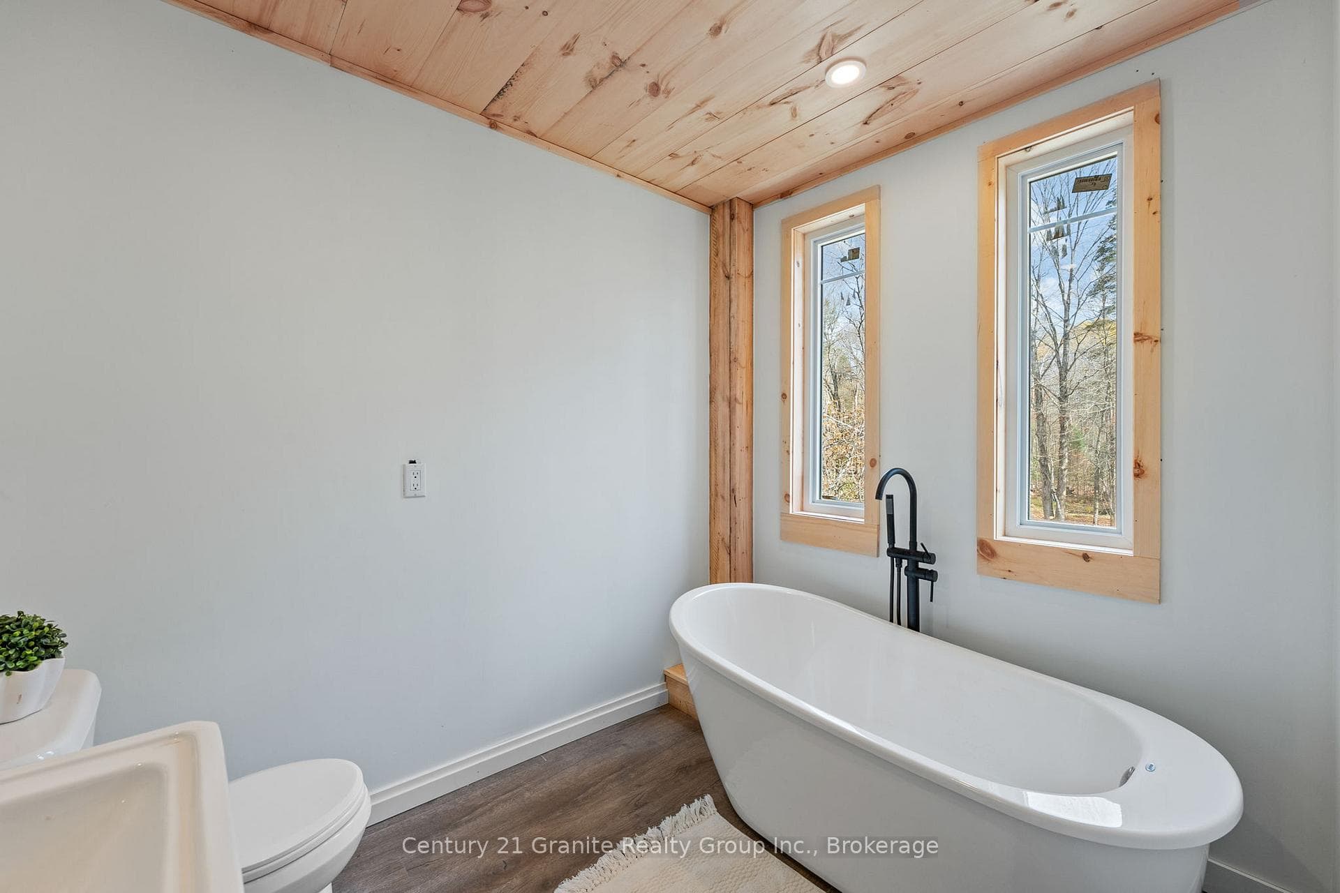 1126 Rice Road photo 32