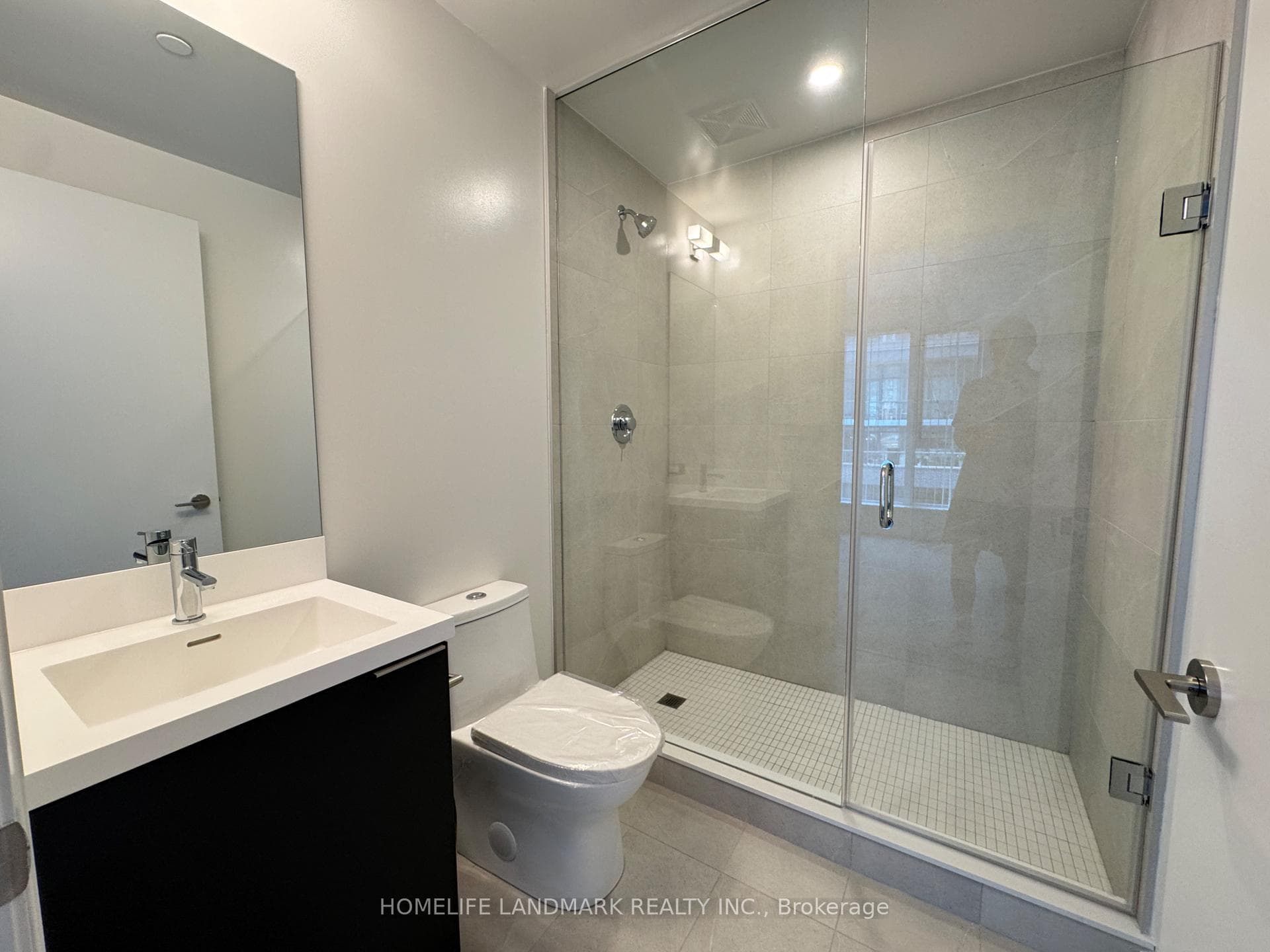 400 King Street Unit 522 photo 12