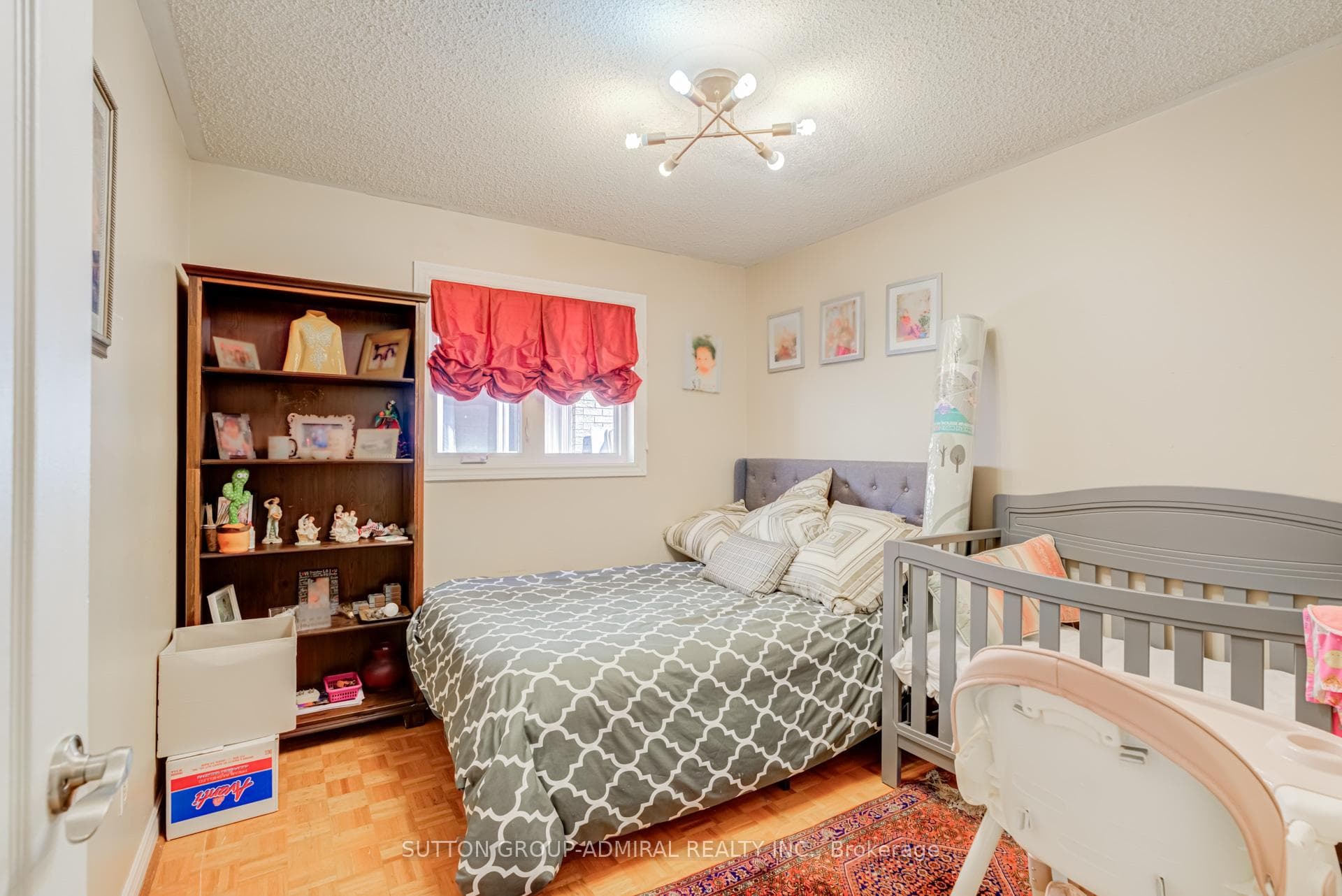 8890 Martin Grove Road photo 25