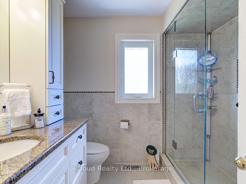 11012 Amos Drive photo 34