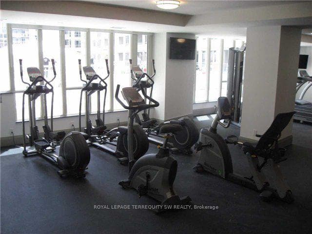 35 Bastion Street Unit 625 photo 21
