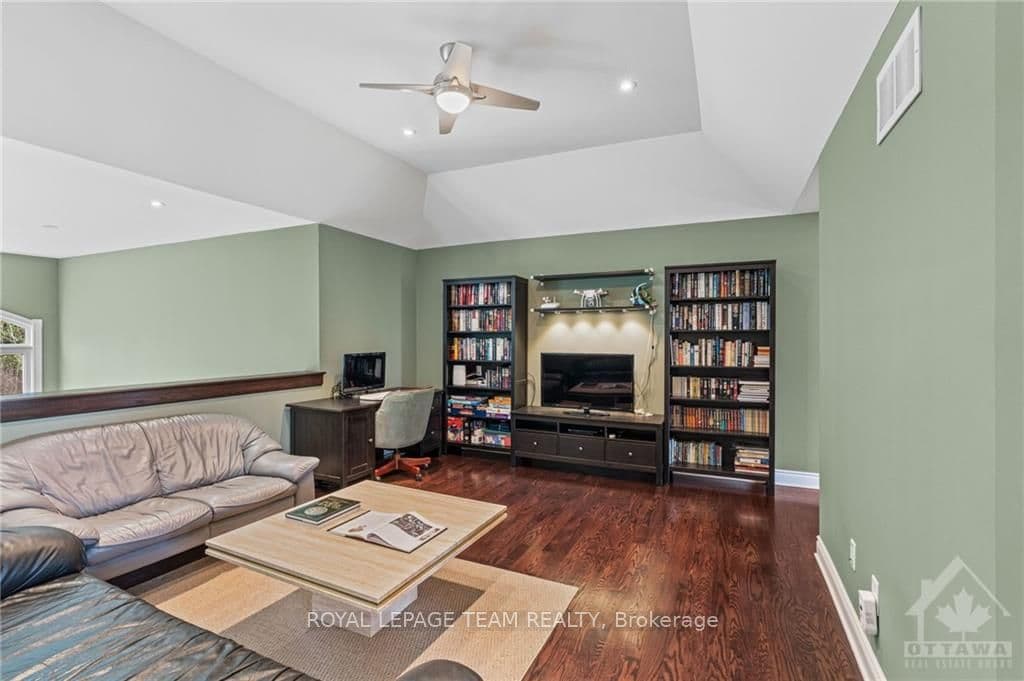 1116 MEADOWSHIRE Way photo 21