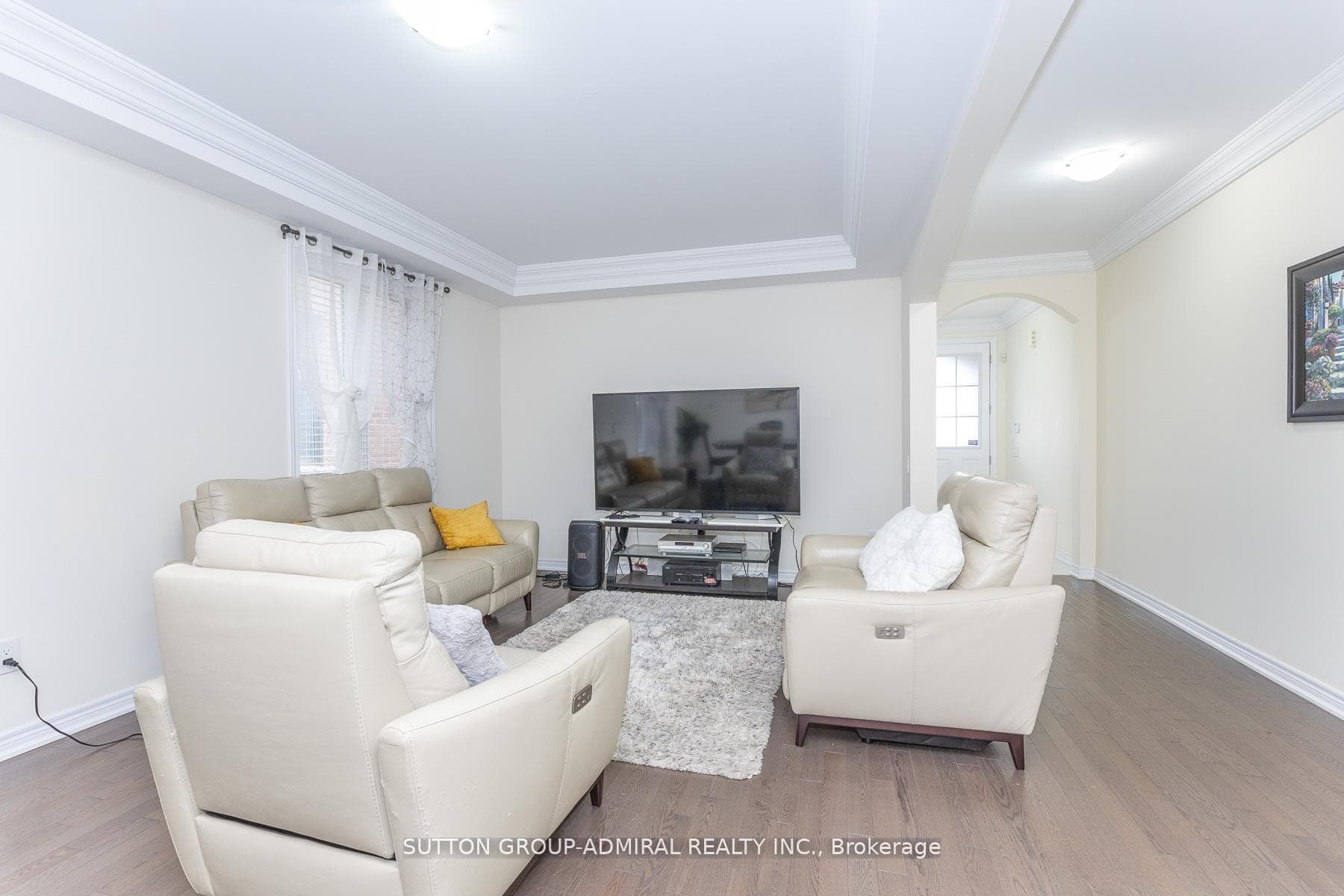 30 Albert Spencer Avenue photo 7