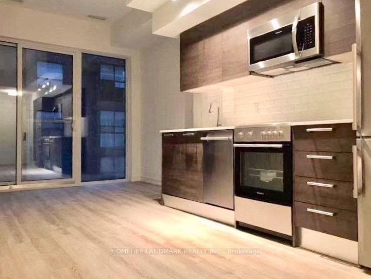 28 Wellesley Street Unit 410 photo 5