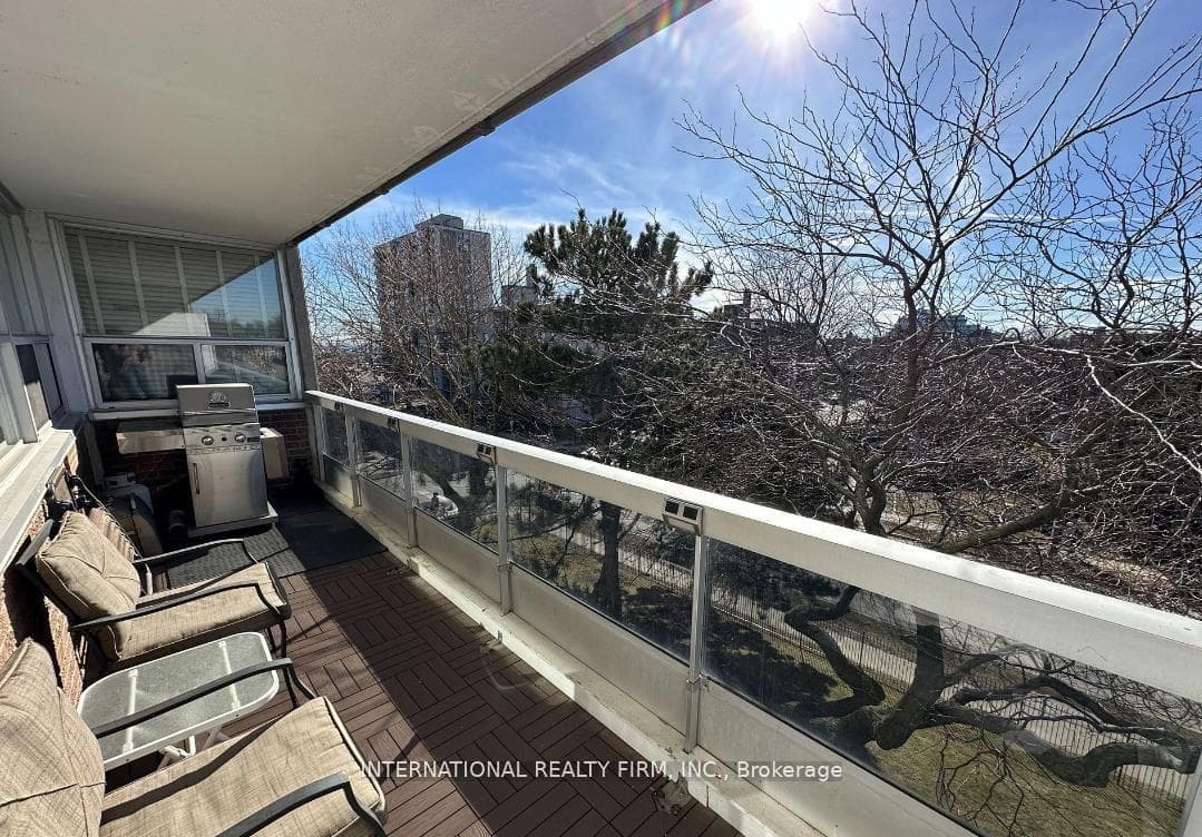 2263 Marine Drive Unit 408 photo 10