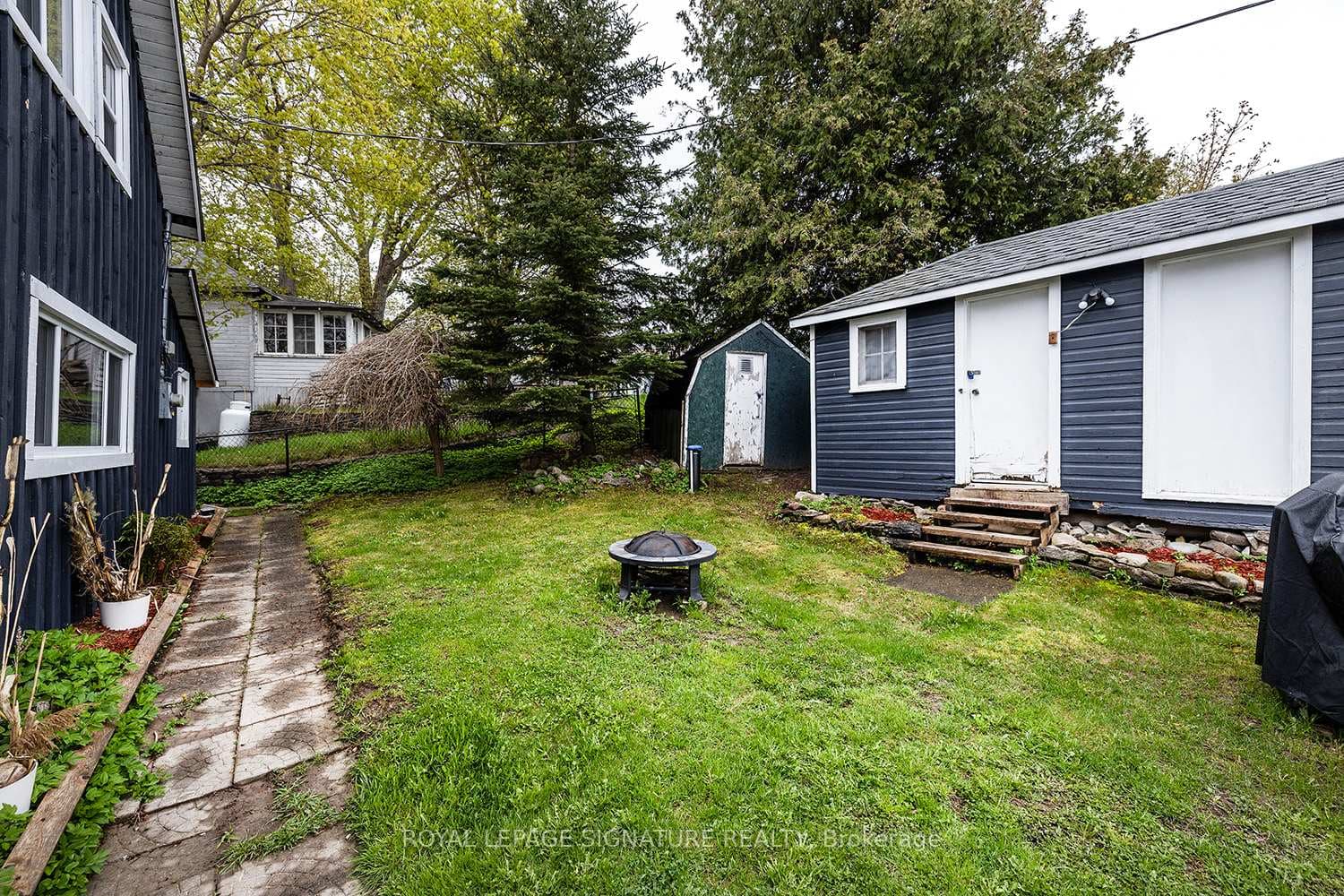 111 Hazel Street photo 25