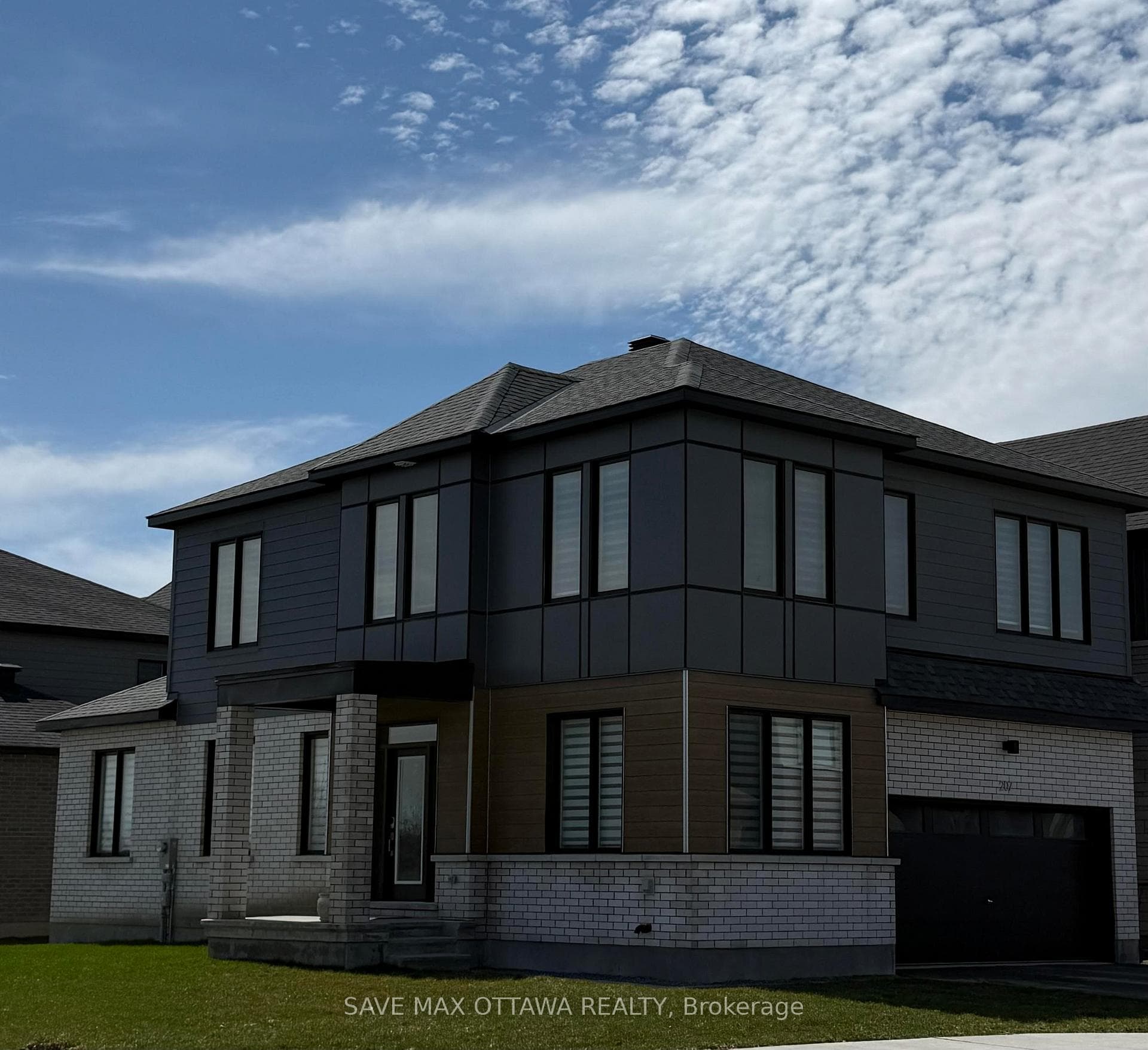 207 Conservancy Drive photo 1