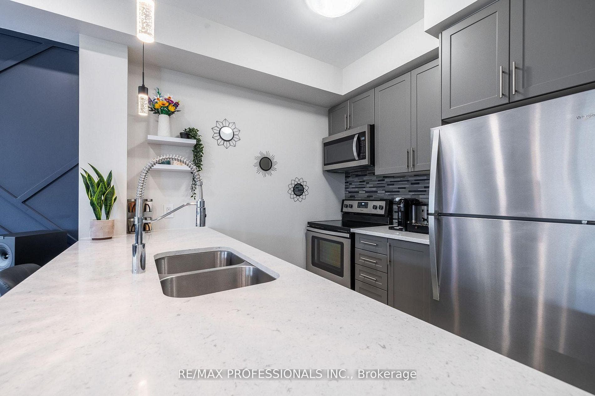 2393 Bronte Road Unit 208 photo 6