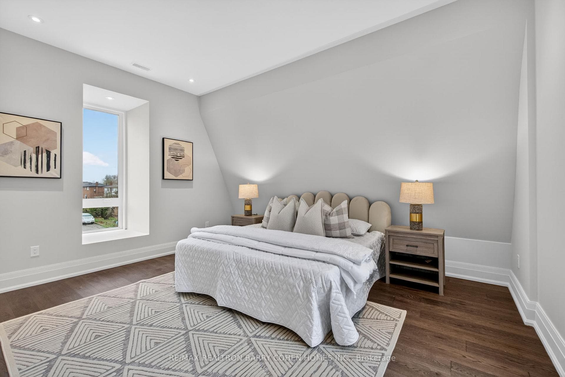 321 Morden Road photo 28