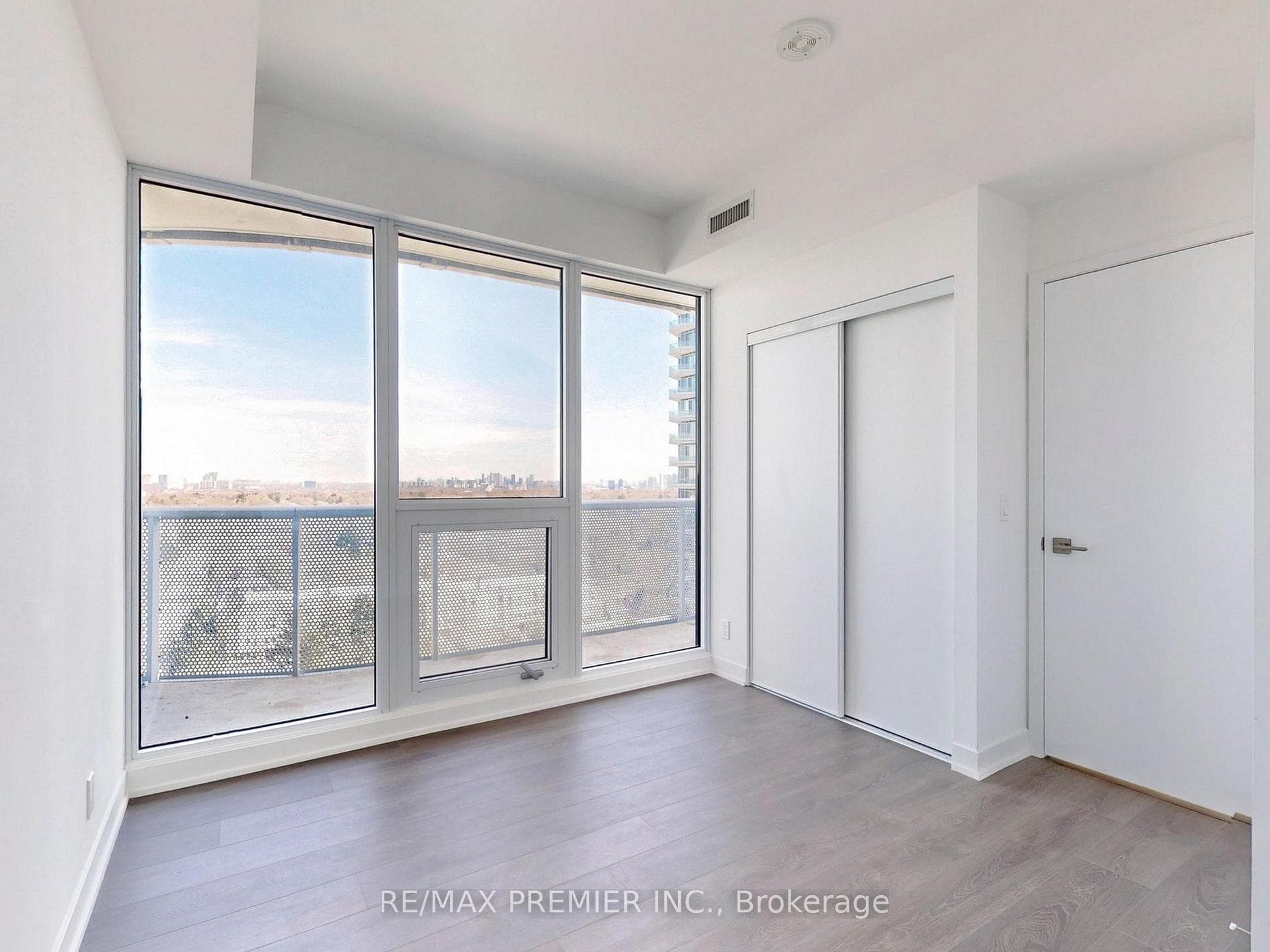 15 Holmes Avenue Unit 1311 photo 15