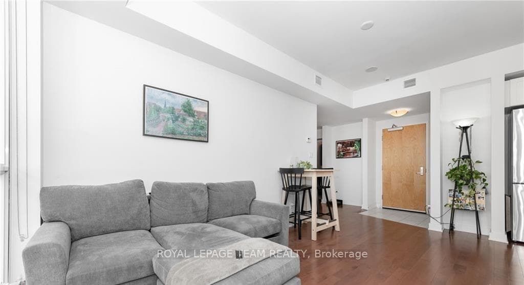 40 Nepean Street Unit 2502 photo 16