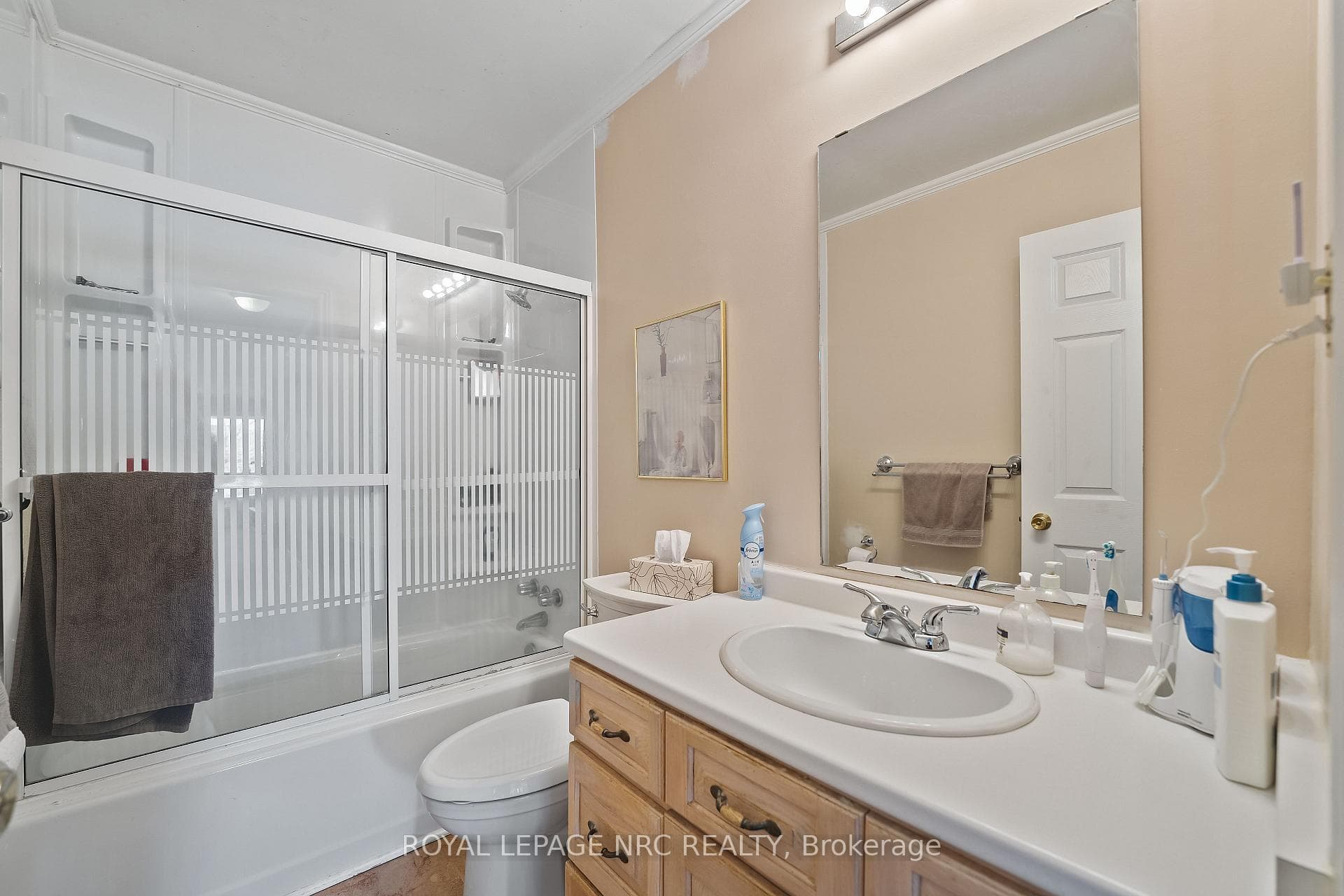 109 BARTLETT Street photo 14