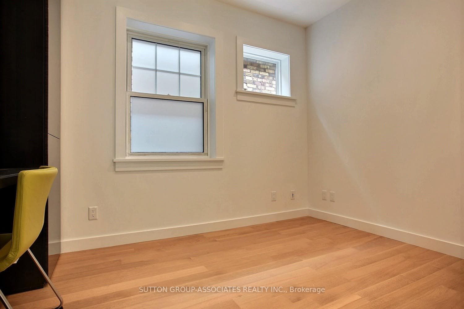 18 Kendal Avenue Unit Main fl photo 30