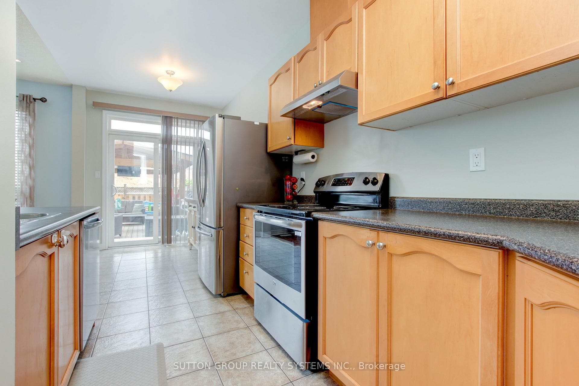 47 Nathaniel Crescent photo 14