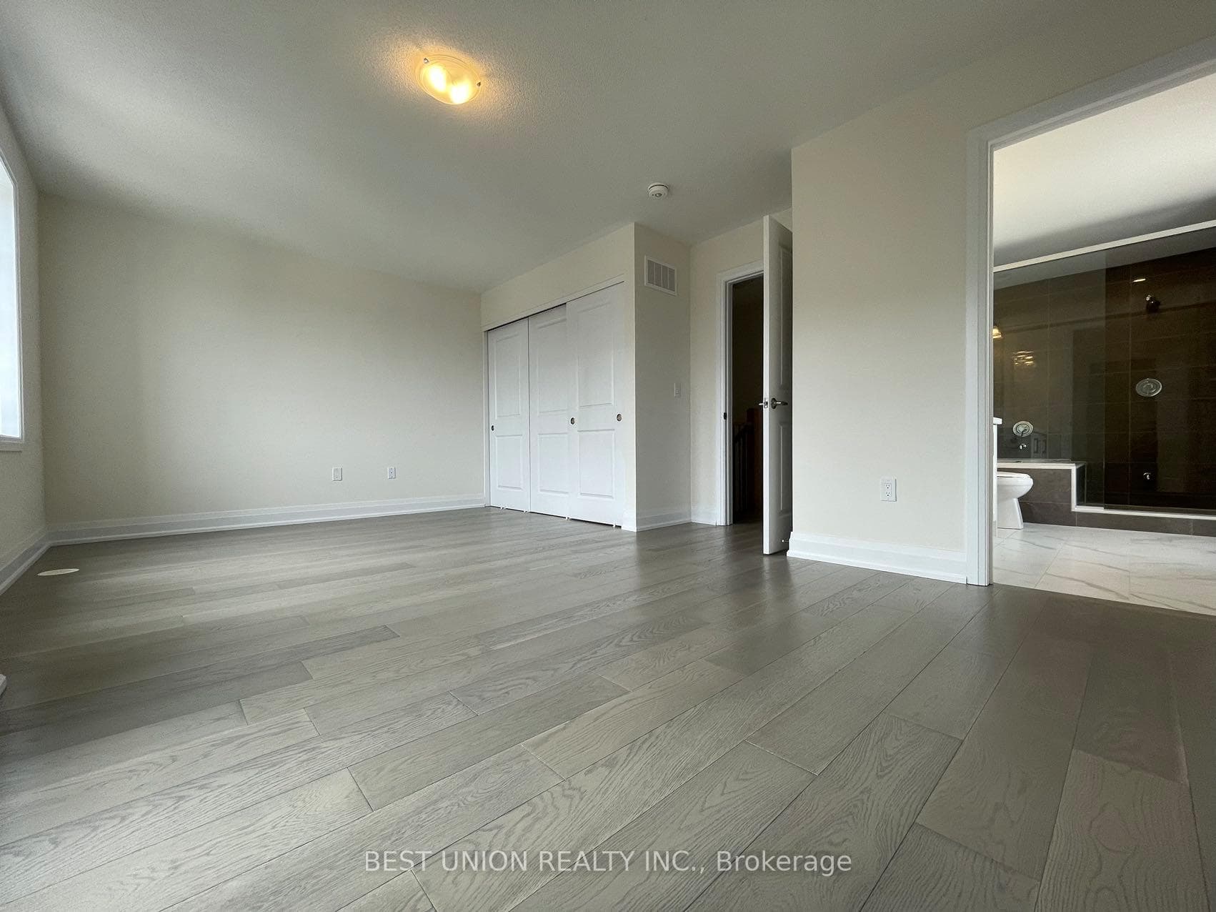 71 Clippers Crescent photo 15