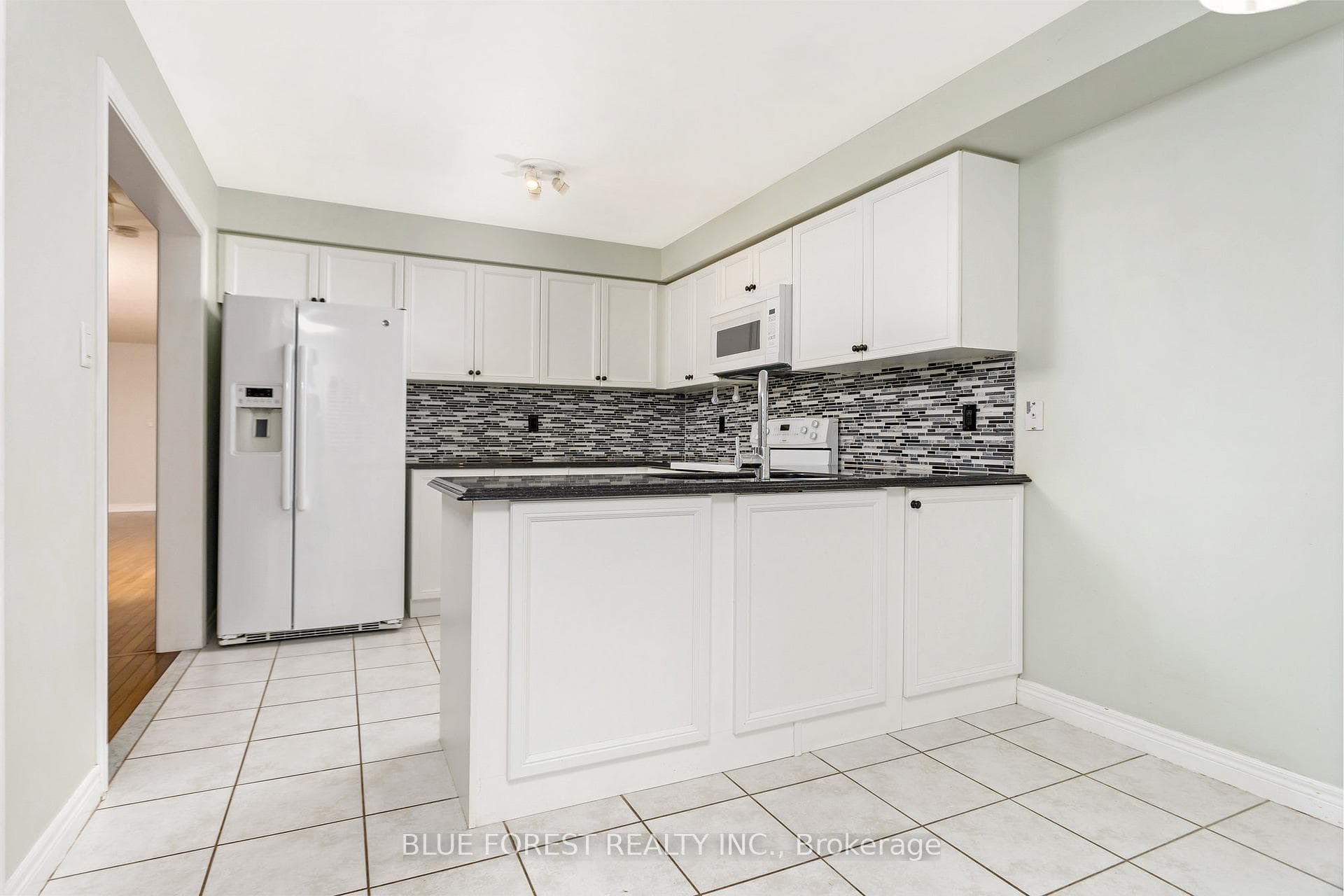 2414 Sequoia Way photo 11
