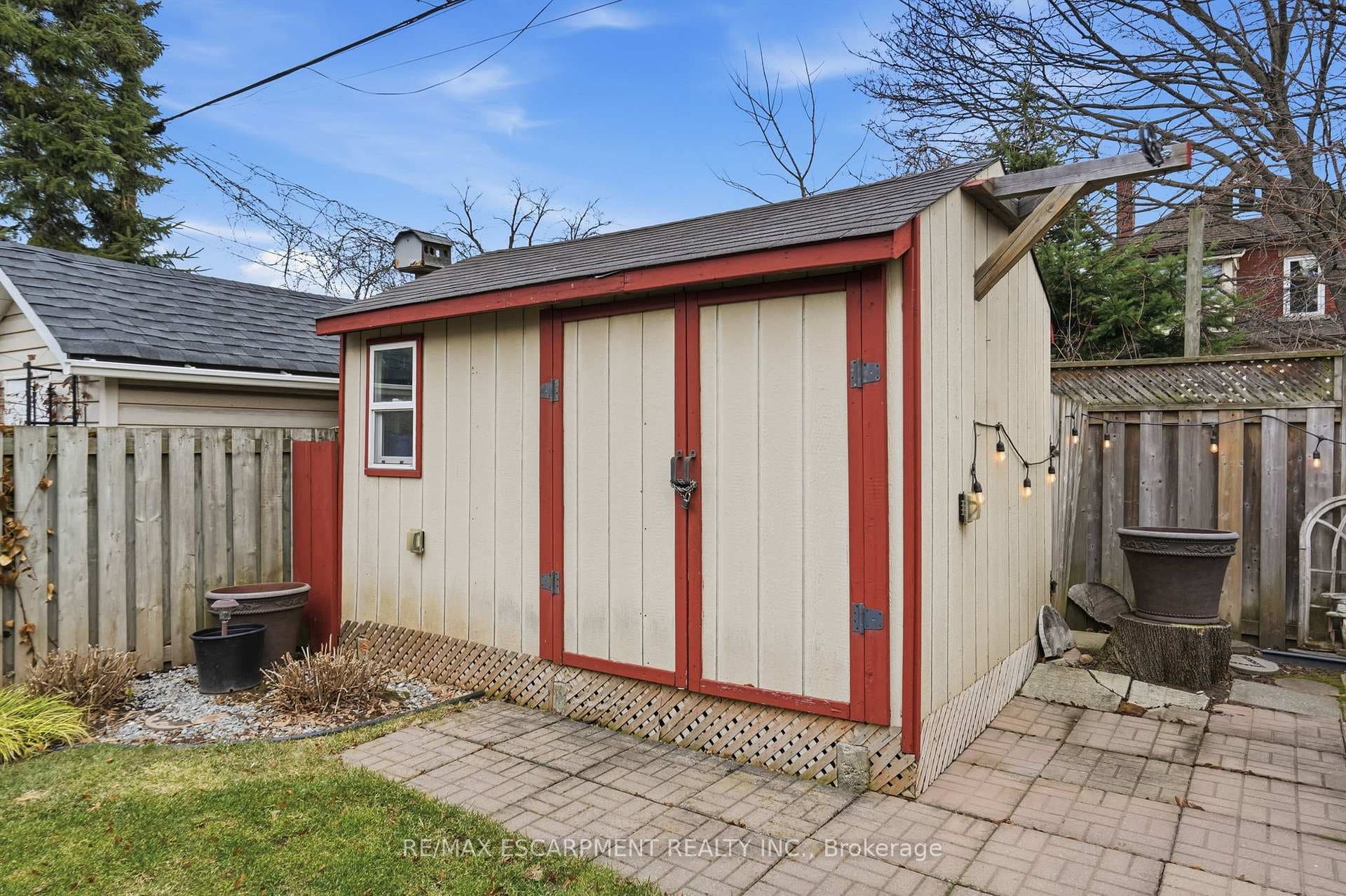 223 Park Row photo 41