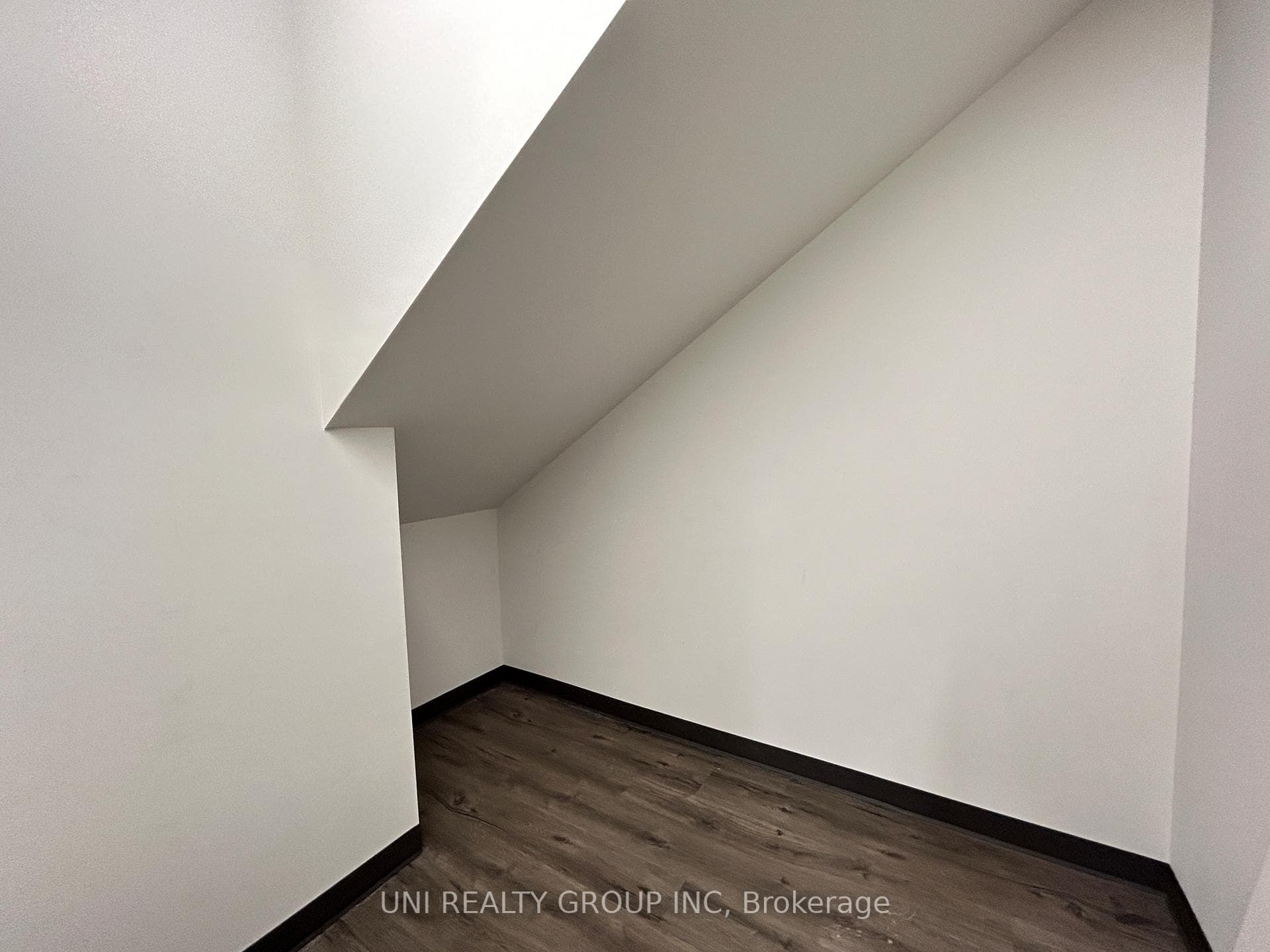 2310 St Laurent Boulevard Unit 217 photo 5