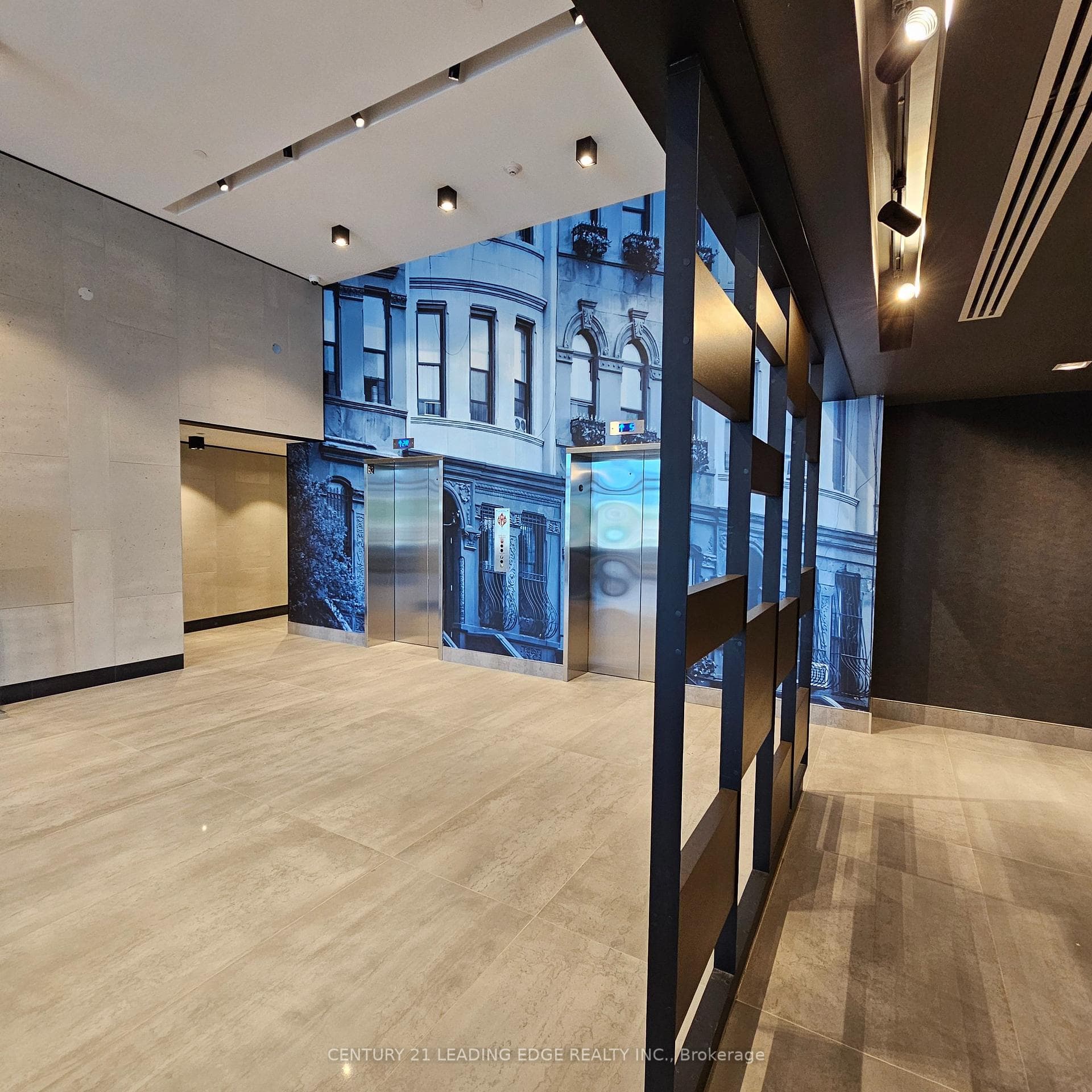 Lobby Building B - 292 Verdale Crossing