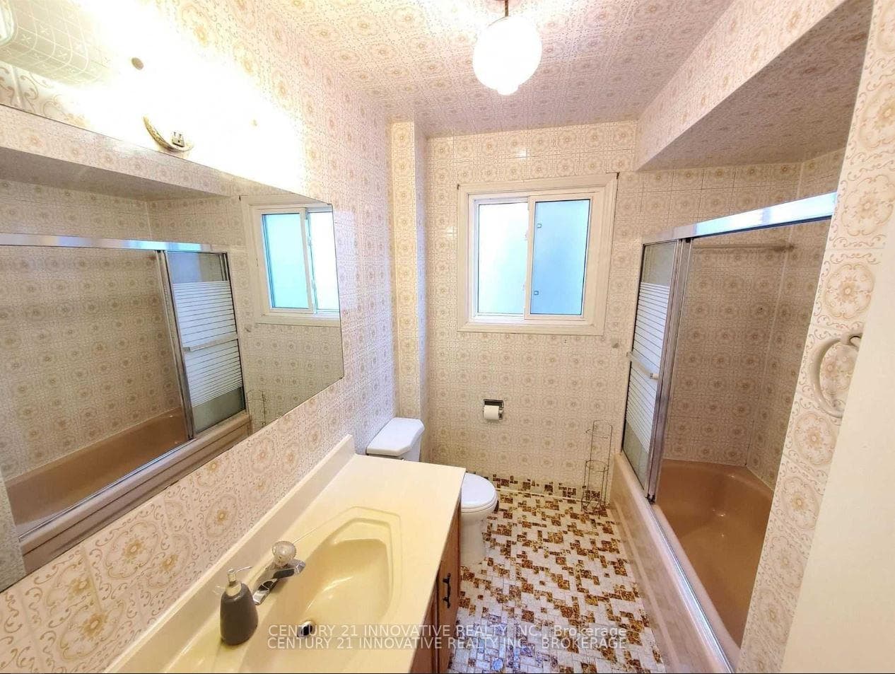 122 Copperwood Square photo 15