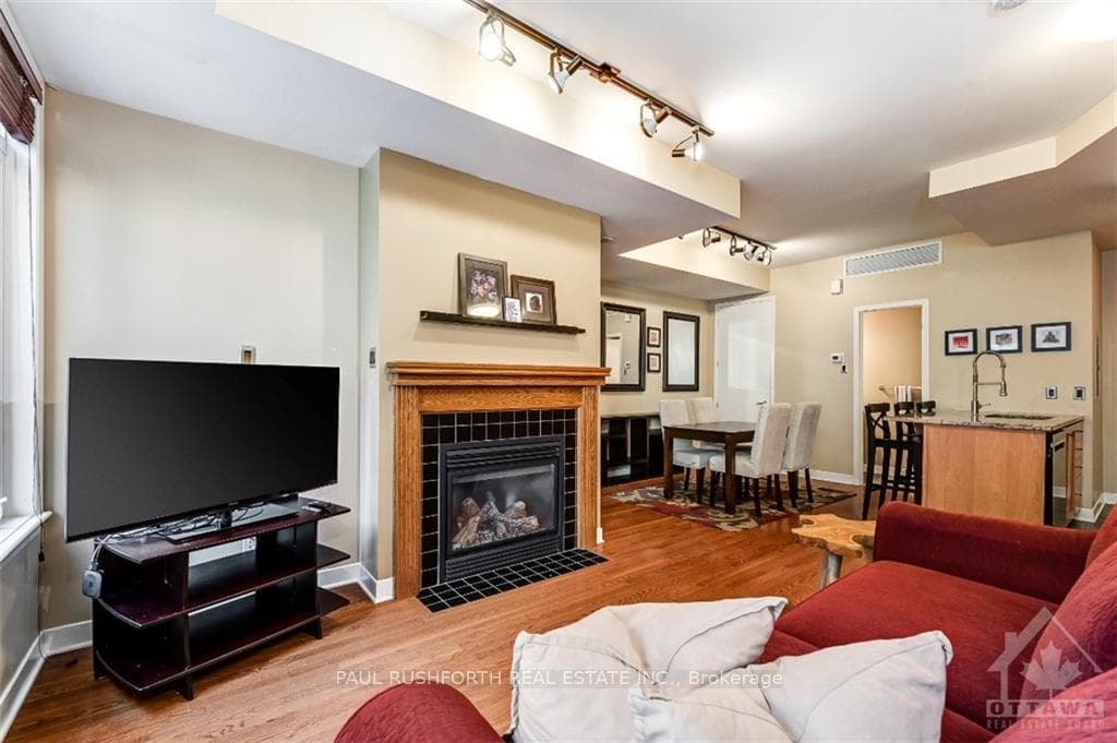 420 NEPEAN Street Unit E photo 5