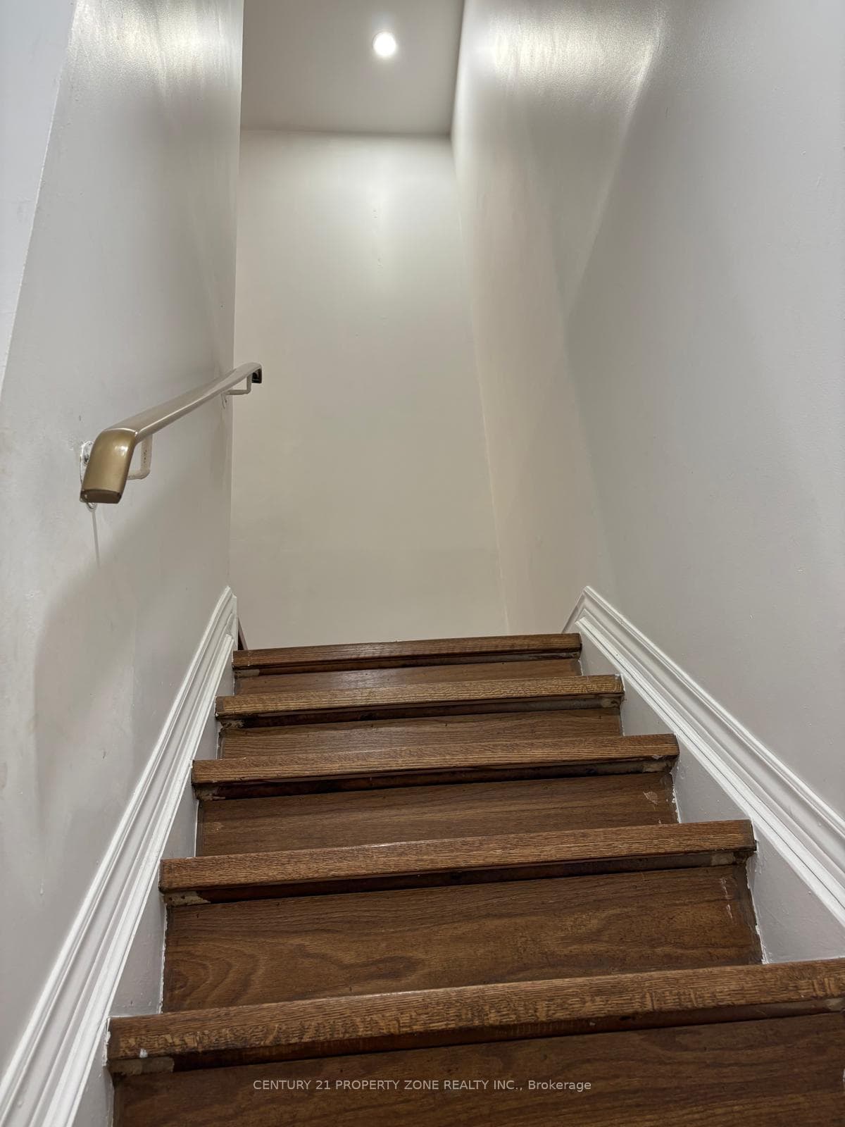244 Royal Salisbury Way photo 12