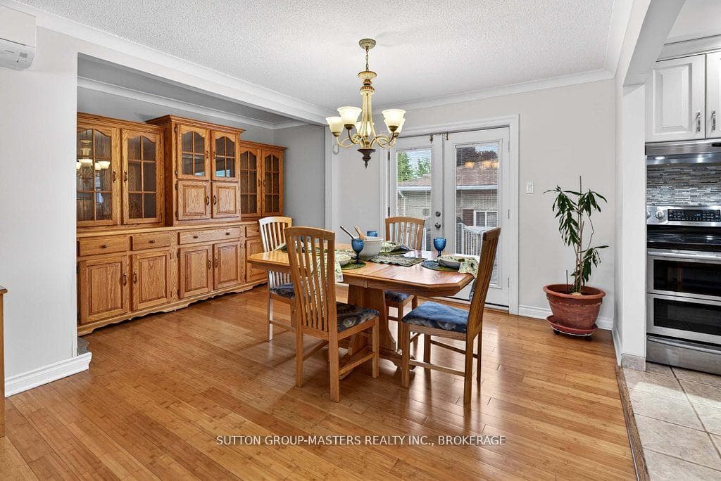 259 Inverness Crescent photo 10