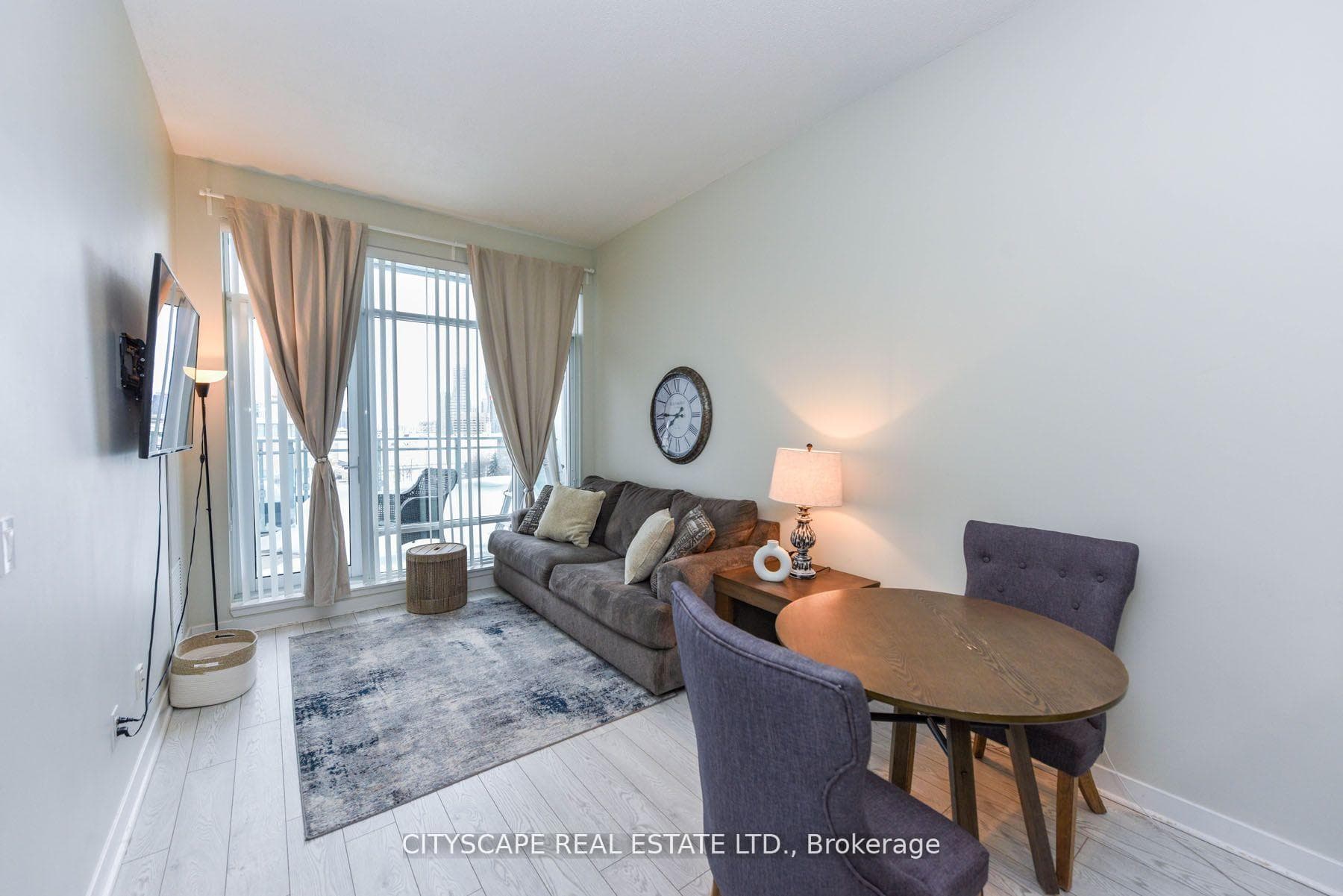 365 Prince of Wales Drive Unit 611 photo 2