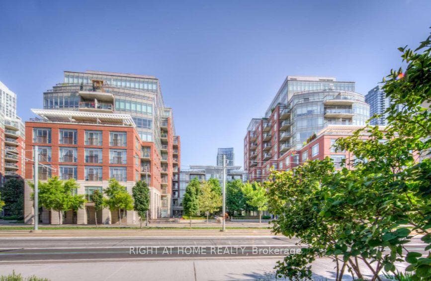 500 Queens Quay Unit 308E photo 13