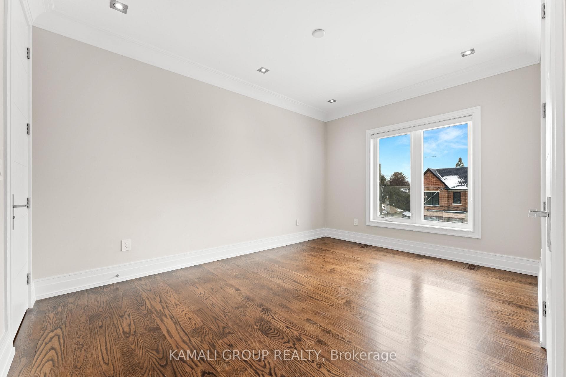4th Bedroom with Ensuite