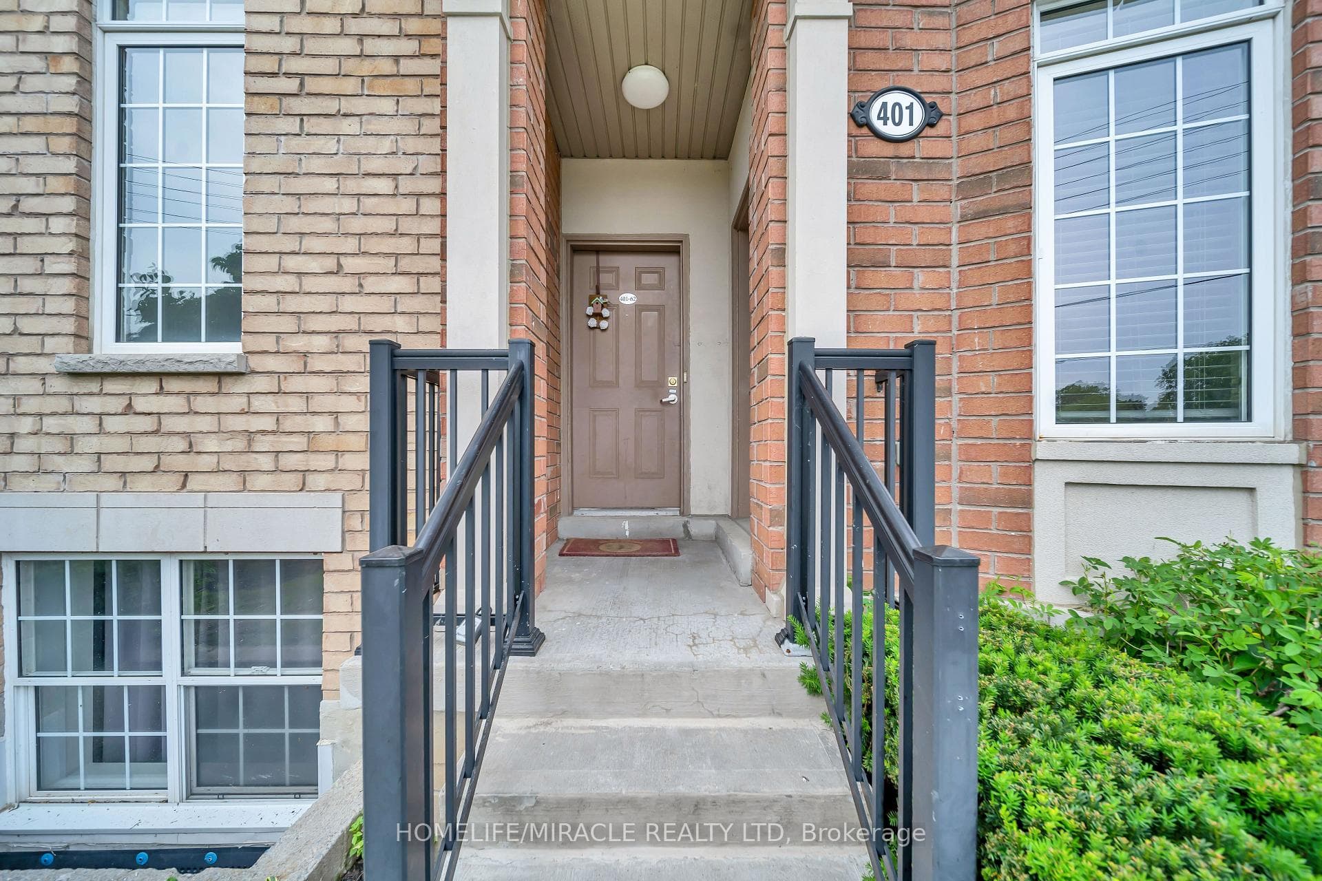 401 Beechgrove Drive Unit 62 photo 4