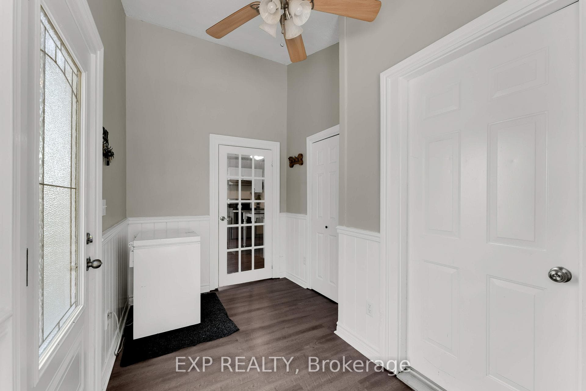 8 Peel Street photo 22