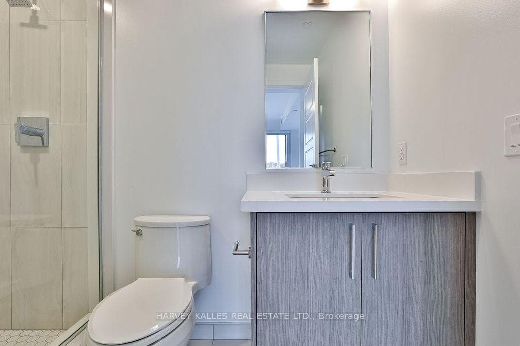 333 Sunseeker Avenue Unit 209 photo 18