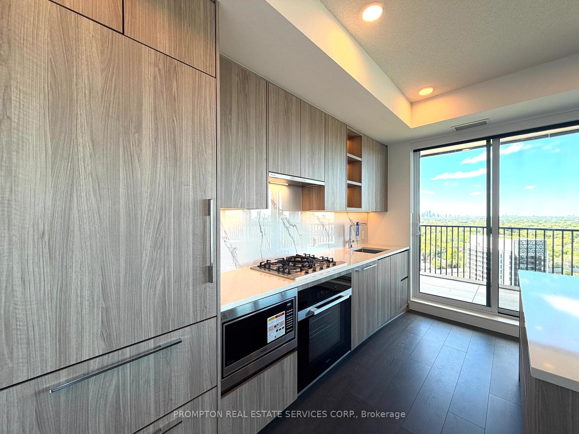 18 Esther Shiner Boulevard Unit 3002 photo 17