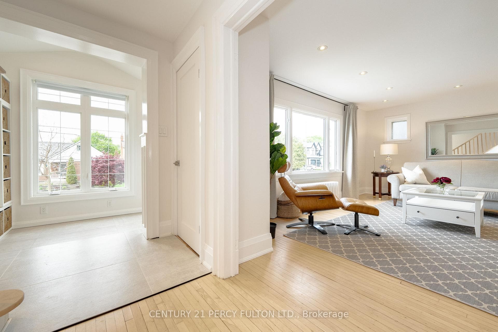 25 Thatcher Avenue photo 9