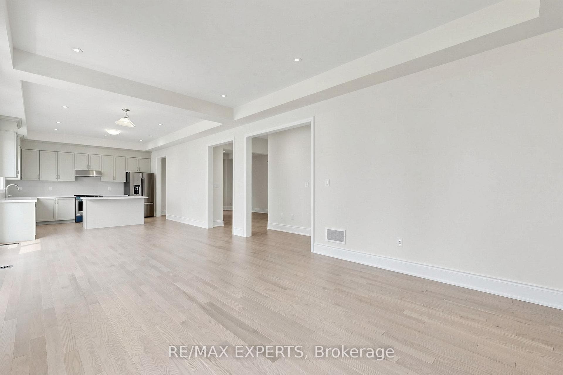 60 Bud Leggett Crescent photo 11