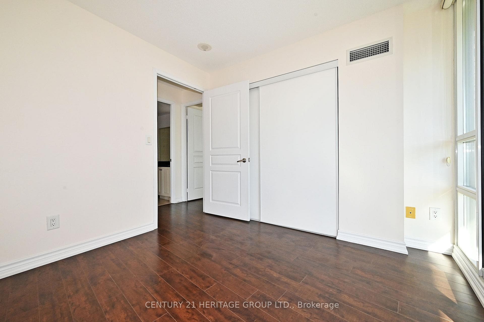 503 Beecroft Road Unit 1205 photo 18