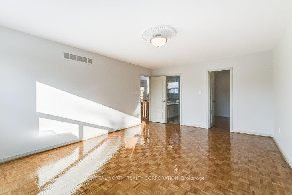 2 Aderno Court photo 16
