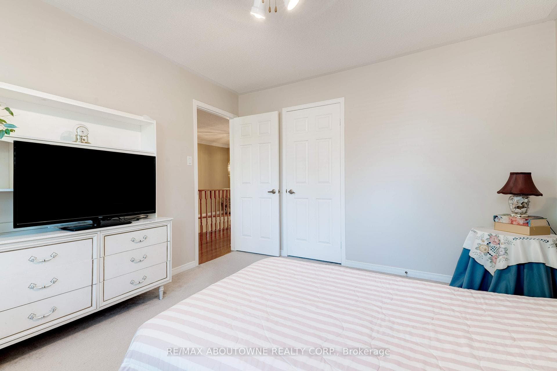 1364 Windrush Drive photo 21