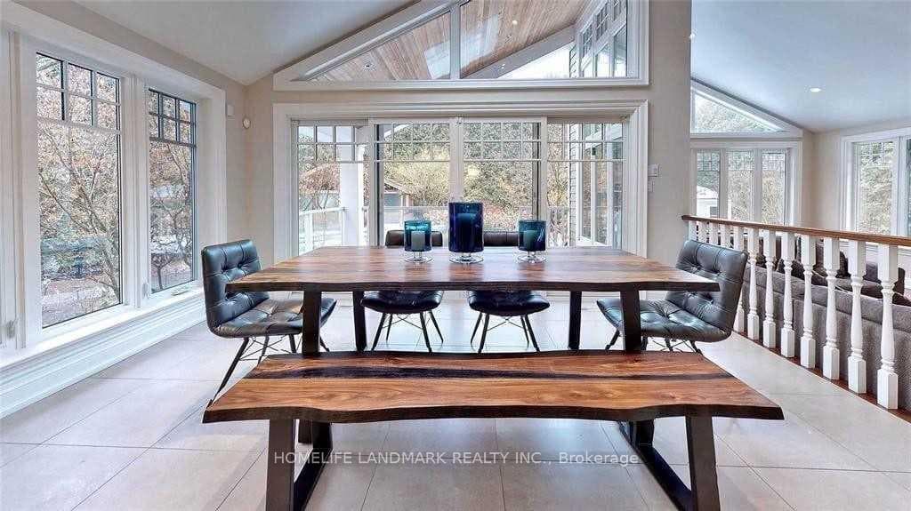 2044 Ardleigh Road photo 6