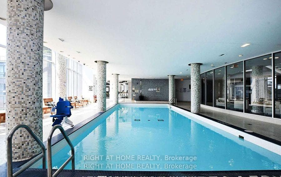 2240 Lake Shore Boulevard Unit 806 photo 30