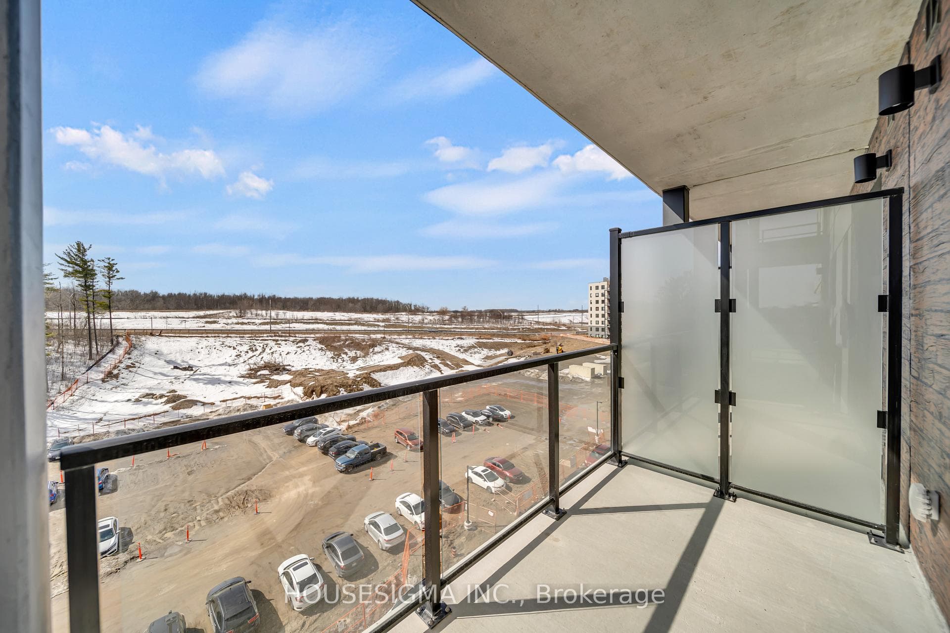 191 Elmira Road Unit 606 photo 17