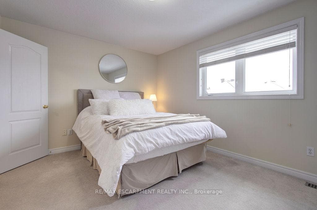 2446 Sutton Drive photo 17