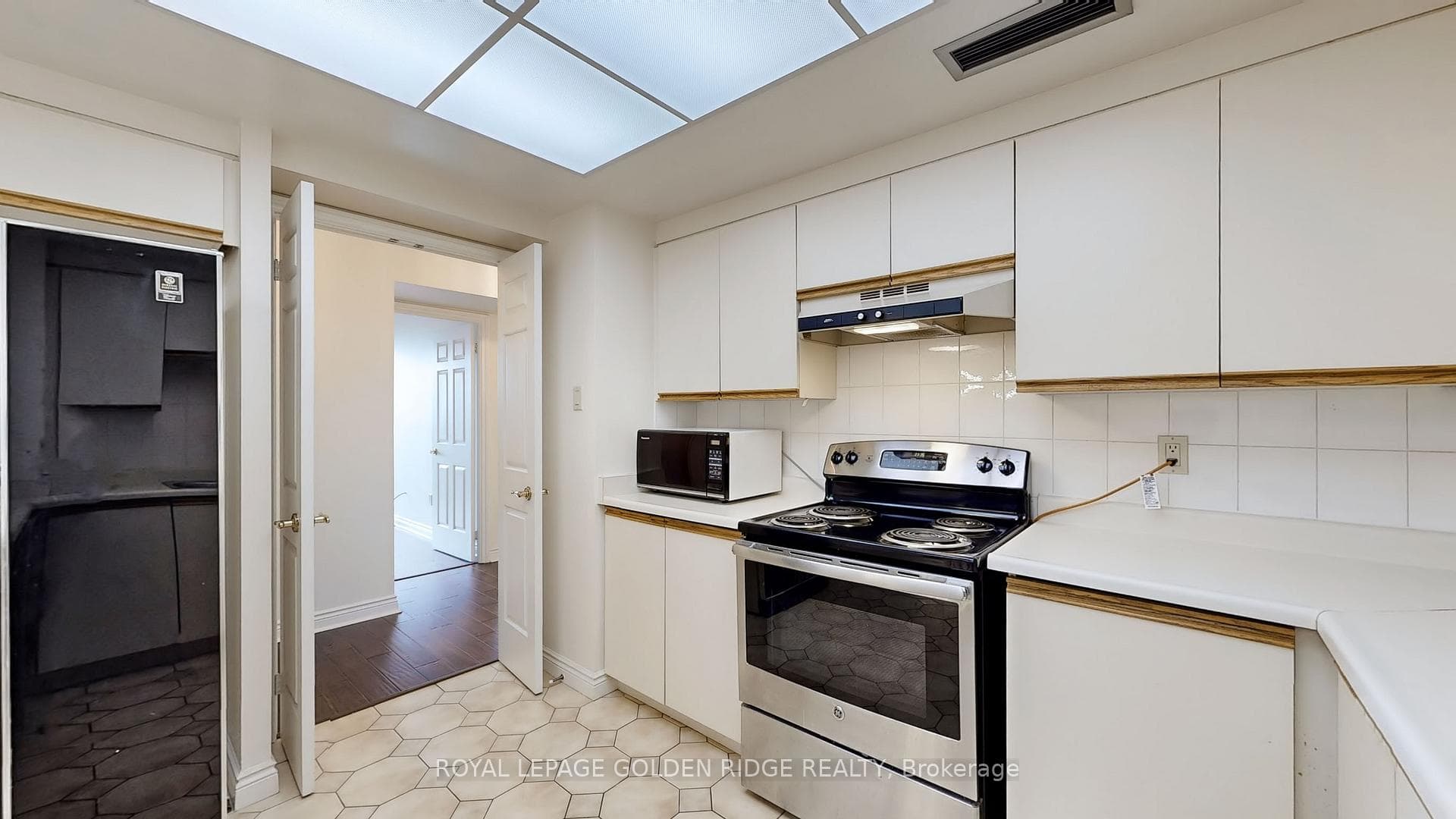 65 Spring Garden Avenue Unit 1504 photo 14